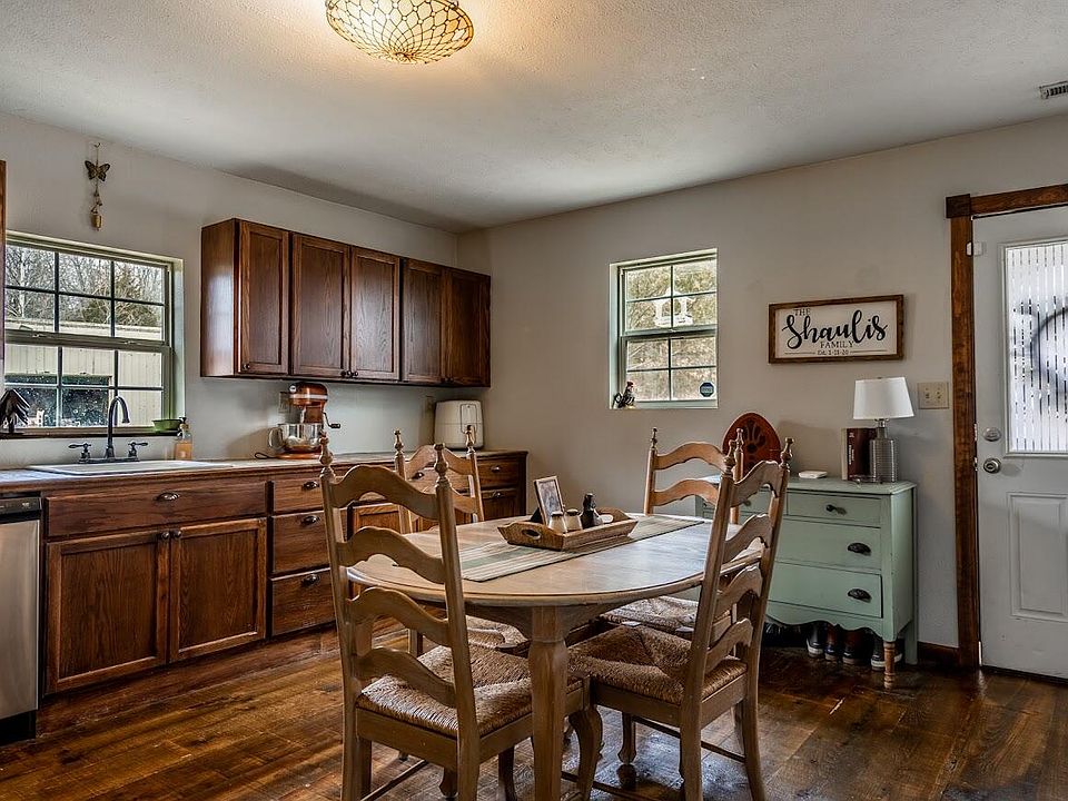 1st image of 1341 E 559th Road