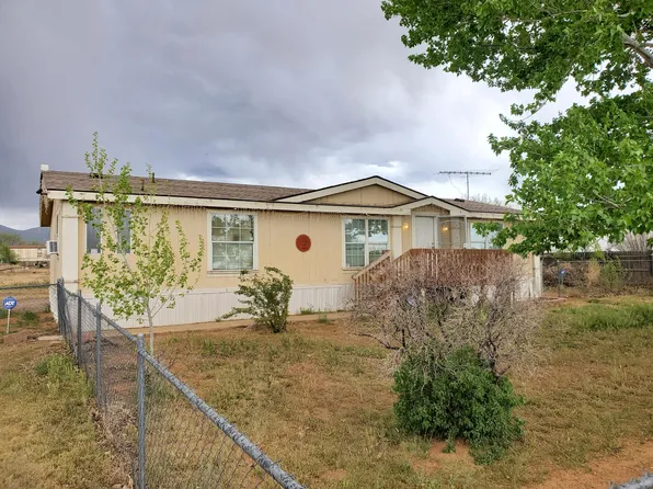71 Buena Vista St, Los Lunas, NM 87031