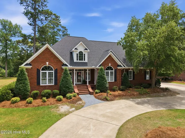 201 Foxcroft Lane, Winterville, NC 28590