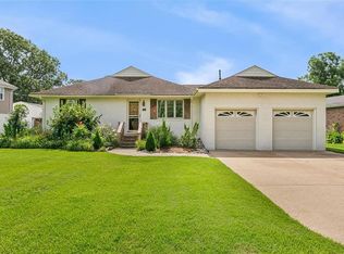 322 E McGinnis Cir, Norfolk, VA 23502