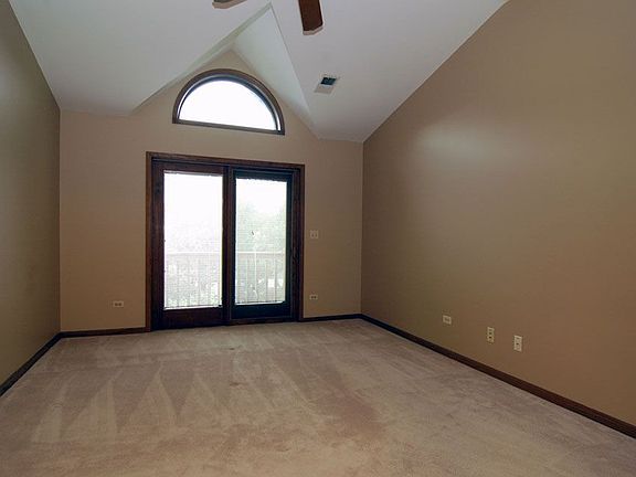 4th image of 2112 Juniper Ln