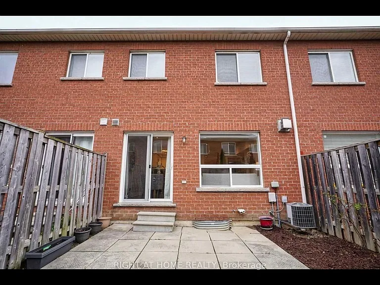 6399 Spinnaker Cir #121 — Photo 14