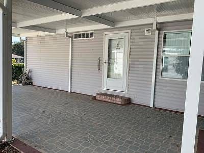 3rd image of 4 Beaumont Ln