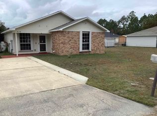 479 Bay Pine Villa Dr, Pensacola, FL 32506