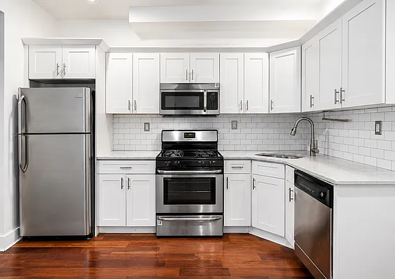 Kitchen, photo 1