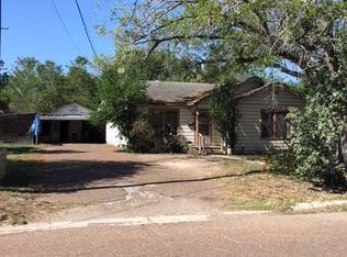 495 E Wood Ave, Raymondville, TX 78580