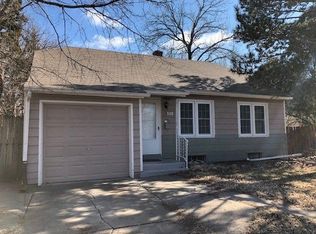 608 N Ridgewood Dr, Wichita, KS 67208