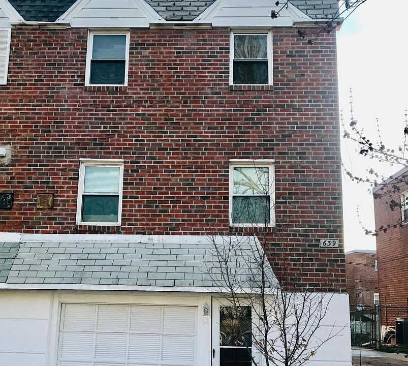 1st image of 639 Lawler St