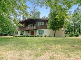 4025 Applewood Ln, Norton Shores, MI 49441