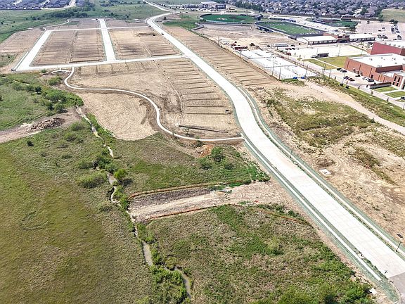 4th image of 7016 Butterfield Dr