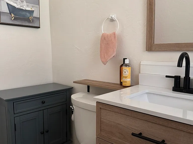 Primary bathroom with full tub/shower
