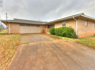 605 NE 3rd St, Luther, OK 73054