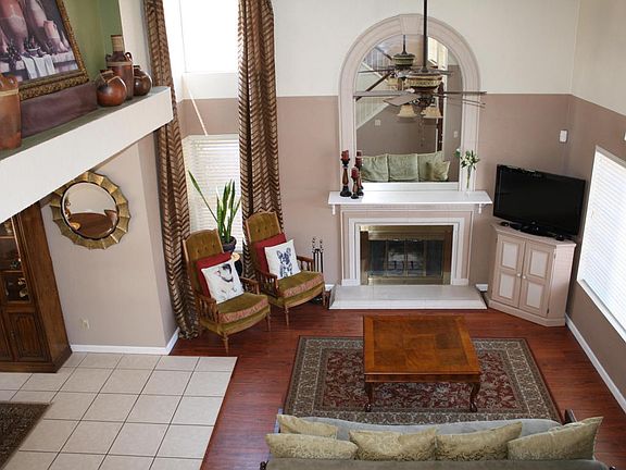 5th image of 1109 E Villa Theresa Dr