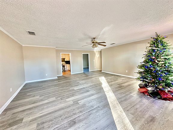 5th image of 1210 S 9th