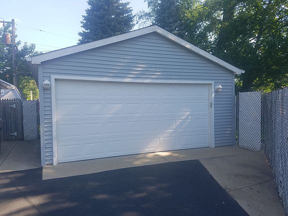 2nd image of 5112 Oak Center Dr