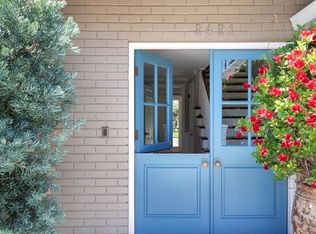 2421 Bonnie Pl, Costa Mesa, CA 92627