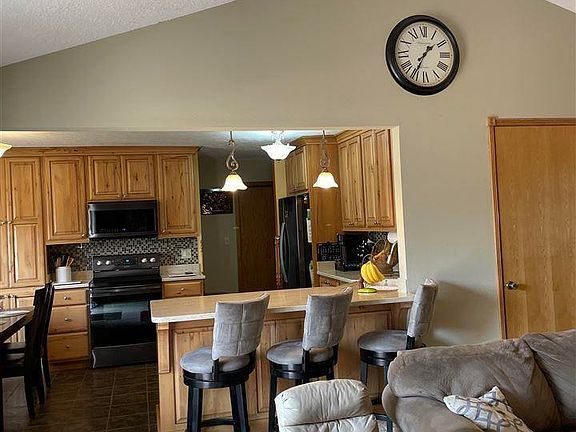 5th image of 2031 Bryan St