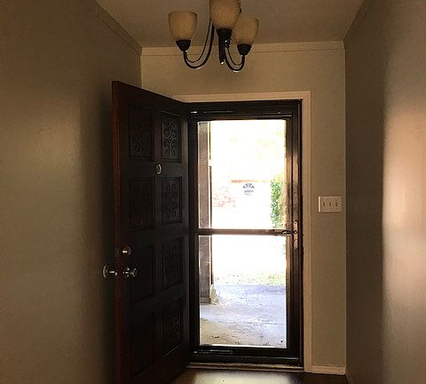 4th image of 1217 W Memphis St
