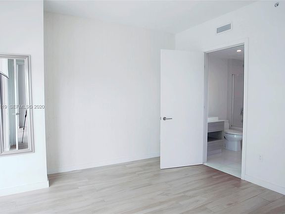 4th image of 1300 S Miami Ave #4