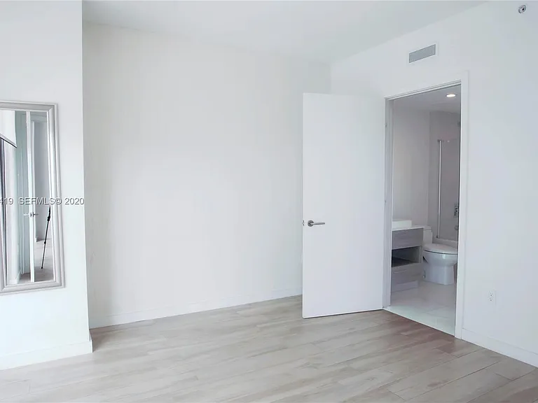 1300 S Miami Ave #4 — Photo 4