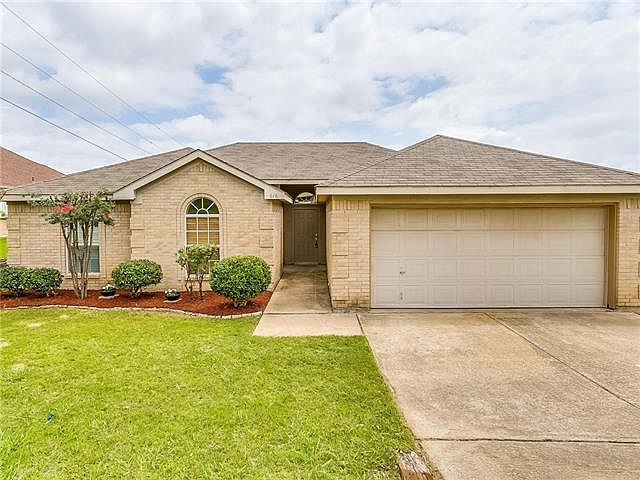 1st image of 616 Gracie Ln