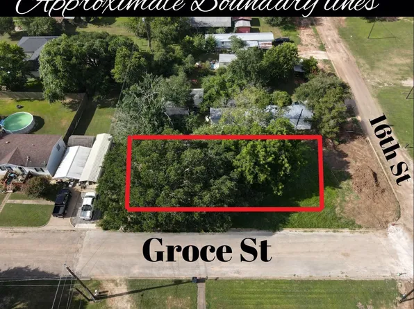 1537 Groce St, Hempstead, TX 77445