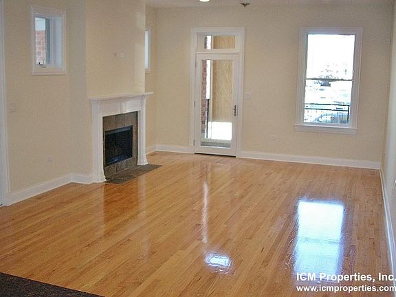 4th image of 1401 W Altgeld St #1L