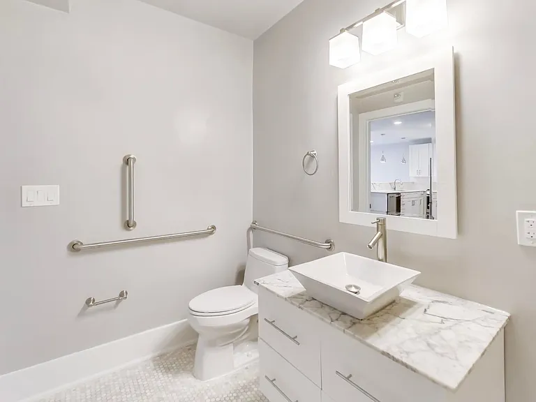 1827 Benning Rd NE — Photo 15