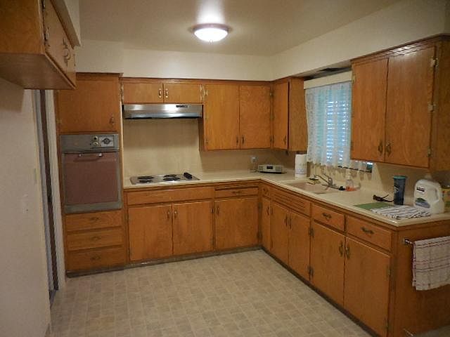 2nd image of 3664 Julio Ave
