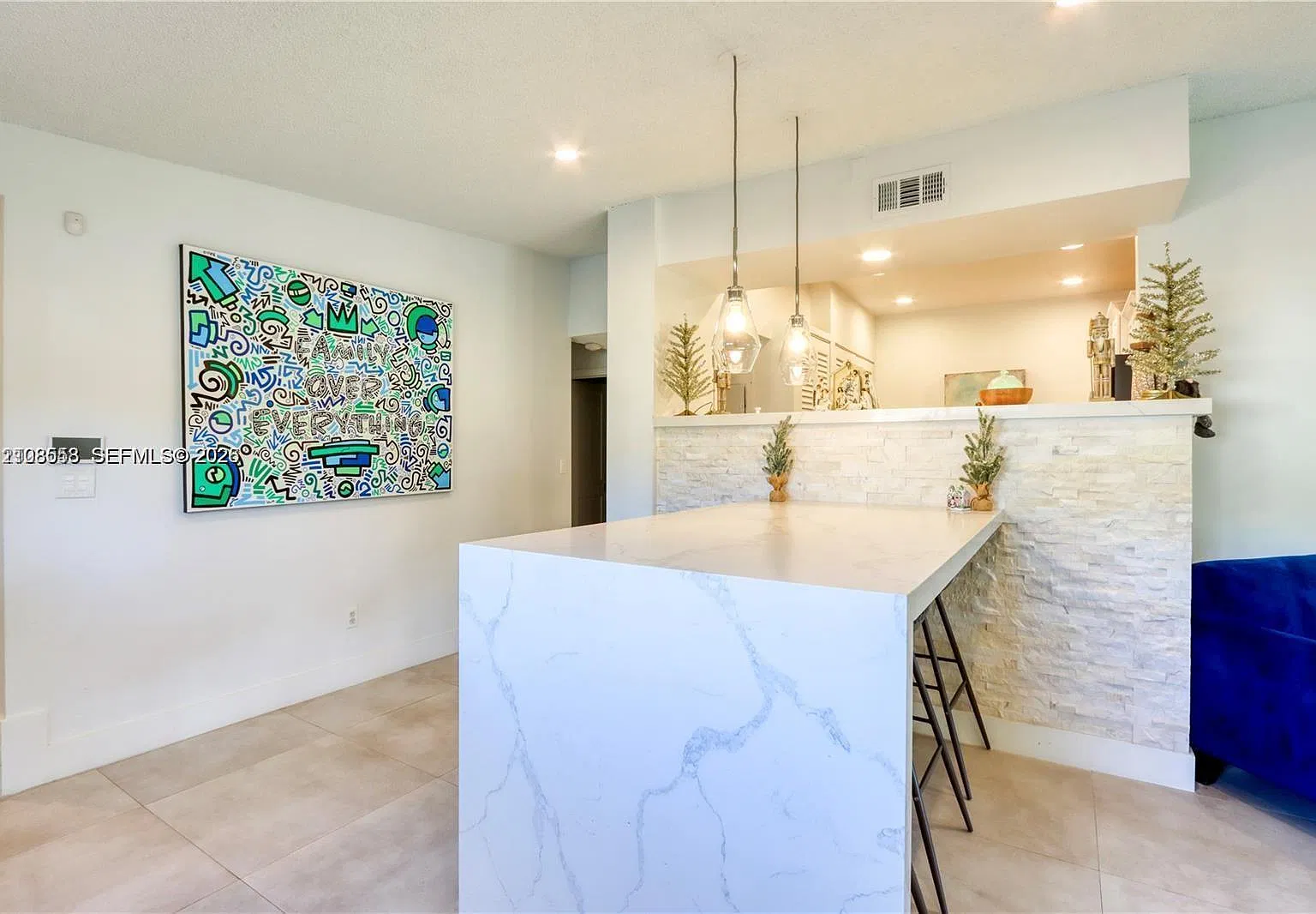 Creekside Villas Sec Two — Photo 2