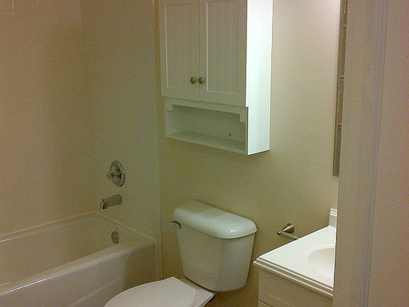 3rd image of 6843 S Cornell Ave #3