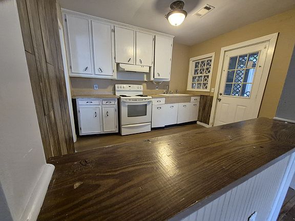 5th image of 3507 N Wareingwood Dr