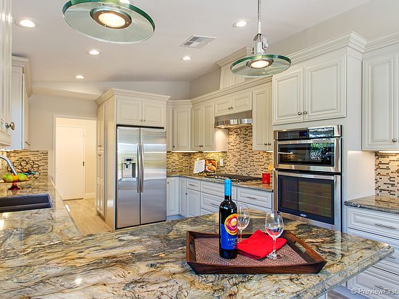 4th image of 12930 Camino Ramillette