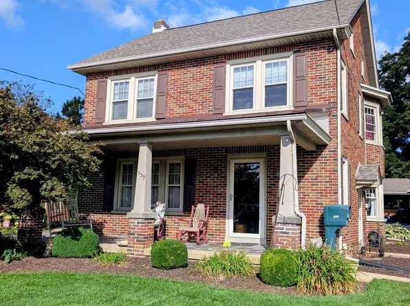 559 E Main St, New Holland, PA 17557