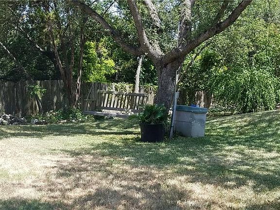 4th image of 8006 Landsman Dr