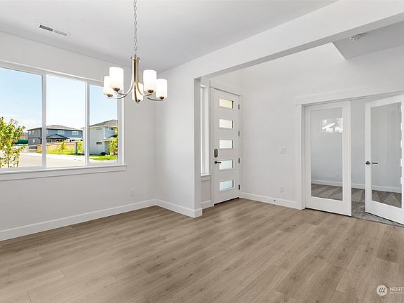 5th image of 23052 64th St Ct E #213