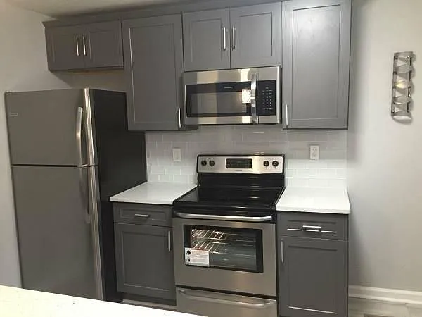 112 Ardmore Pl NW #3 — Photo 7