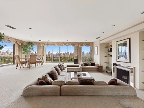 101 Central Park West image 3 of 26