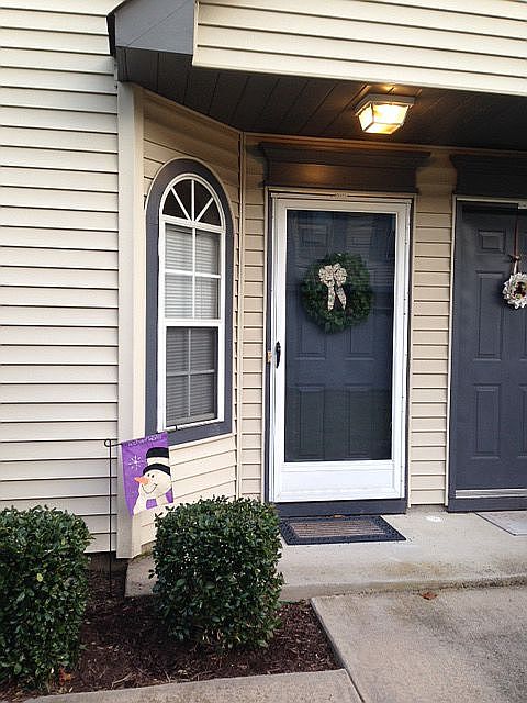 1st image of 5077 Bardith Cir