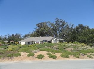 18390 Meadow Ridge Rd, Salinas, CA 93907