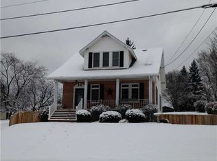 17 Smith St, Charleroi, PA 15022