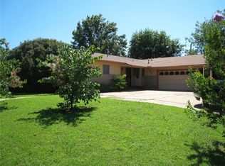 925 Cherokee St, Seminole, OK 74868