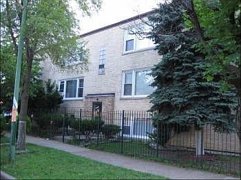 1st image of 6301 W Diversey Ave APT 4