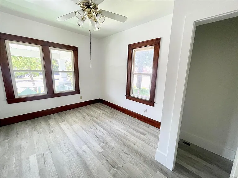 1623 Main St — Photo 9