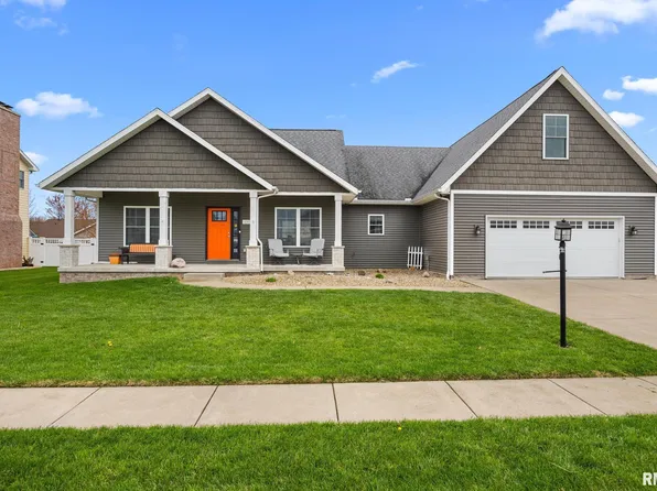 404 Victoria Dr, Washington, IL 61571