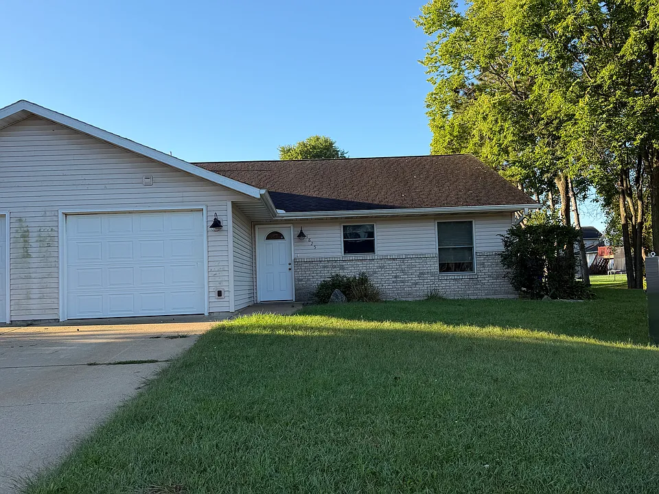 1823 Julie Ave #1825