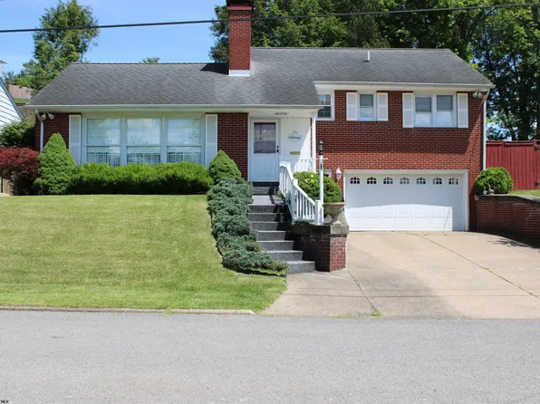 995 Polk St, Clarksburg, WV 26301