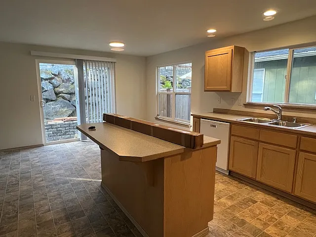 18411 134th Pl NE — Photo 8