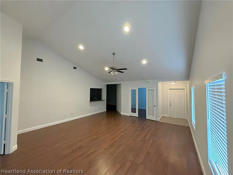 3814 Peugeot St — Photo 3