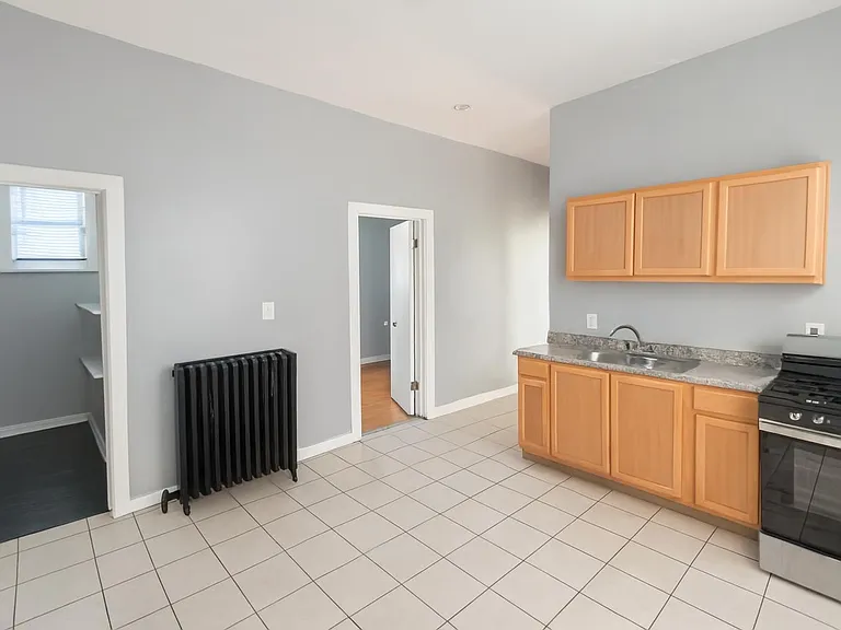 1215 S Homan Ave #3F — Photo 8